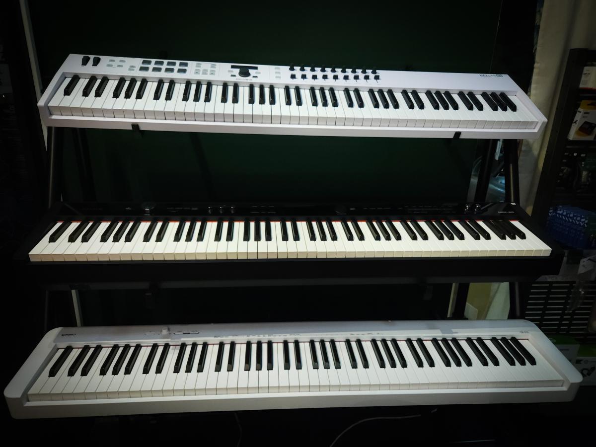 PIanos